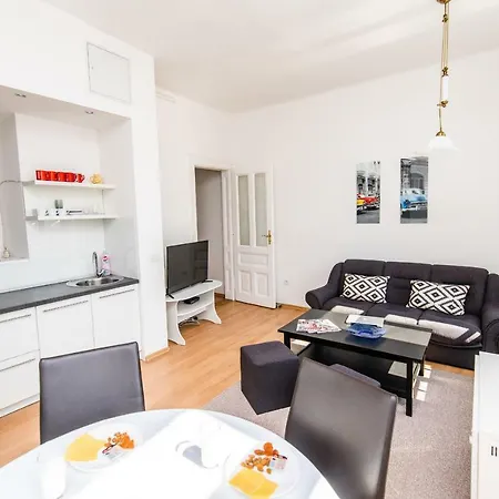 Bright And Modern Duplex In The City Center! * סראייבו